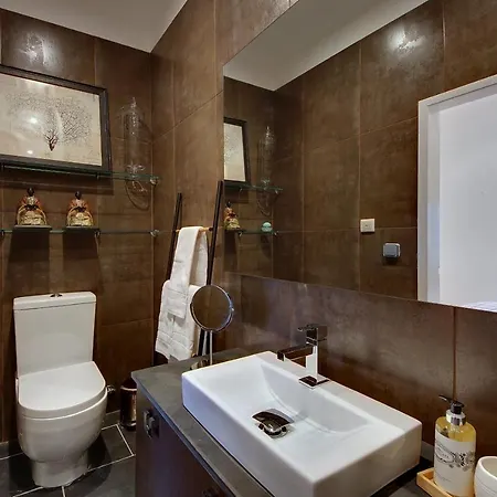 Casa Latino - Oceanfront - Luxury & Charming Villa- Jacuzzi At Rooftop By Dreamvillasalbufeira 빌라 알부페이라