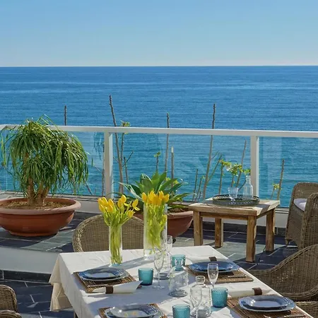 别墅 Casa Latino - Oceanfront - Luxury & Charming Villa- Rooftop Jacuzzi By Dreamvillasalbufeira