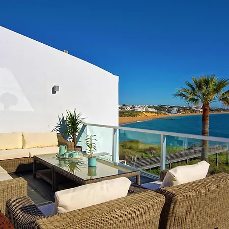 Casa Latino - Oceanfront - Luxury & Charming Villa- Rooftop Jacuzzi By Dreamvillasalbufeira 别墅