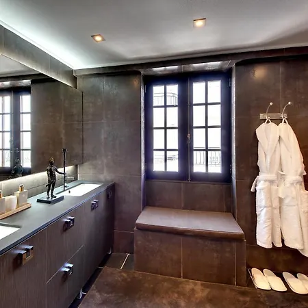 Casa Latino - Oceanfront - Luxury & Charming Villa- Rooftop Jacuzzi By Dreamvillasalbufeira * Albufeira